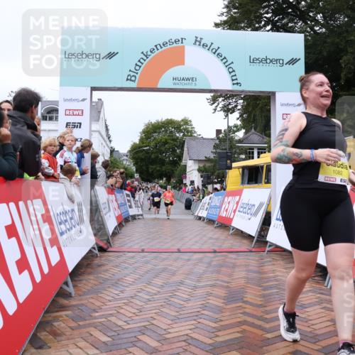 30.08.2026 - Blankeneser Heldenlauf Lena Gebhardt http://msf.ph/oto/10016843 30.08.2026 09:57:41 Ziel 1080, 1082, 1254, 1524 meine-sportfotos.de