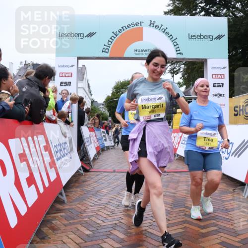 30.08.2026 - Blankeneser Heldenlauf Lena Gebhardt http://msf.ph/oto/10016920 30.08.2026 09:57:52 Ziel 1260, 1610, 1611, 1641, 1685, 1775 meine-sportfotos.de