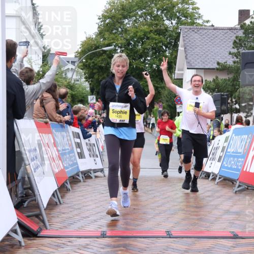 30.08.2026 - Blankeneser Heldenlauf Lena Gebhardt http://msf.ph/oto/10017018 30.08.2026 09:58:06 Ziel 1262, 1263, 1392, 1435, 1619, 1620 meine-sportfotos.de