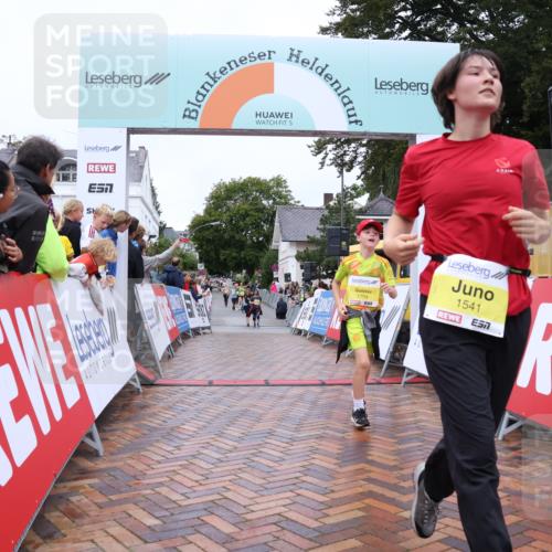 30.08.2026 - Blankeneser Heldenlauf Lena Gebhardt http://msf.ph/oto/10017097 30.08.2026 09:58:13 Ziel 1262, 1263, 1435, 1541, 1619, 1620, 1704 meine-sportfotos.de