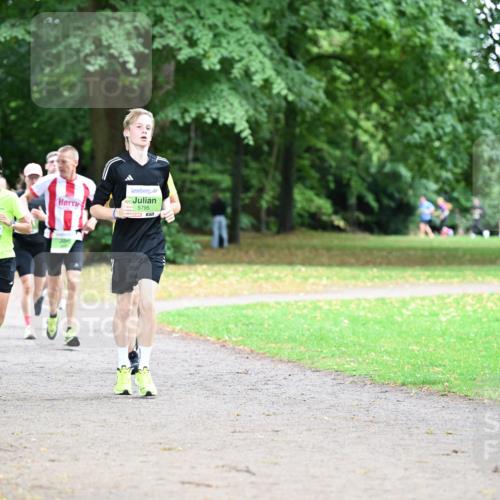 30.08.2026 - Blankeneser Heldenlauf Dr. Thomas Lammeyer http://msf.ph/oto/10017229 30.08.2026 10:05:49 Laufen 5762, 5795, 7 meine-sportfotos.de