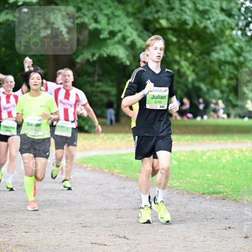 30.08.2026 - Blankeneser Heldenlauf Dr. Thomas Lammeyer http://msf.ph/oto/10017238 30.08.2026 10:05:51 Laufen 5762, 5795, 57 meine-sportfotos.de