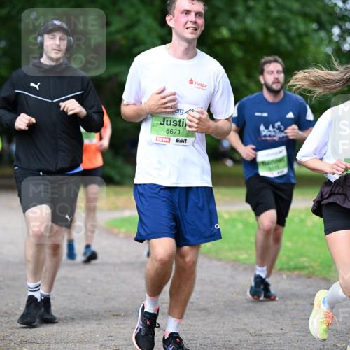 30.08.2026 - Blankeneser Heldenlauf Dr. Thomas Lammeyer http://msf.ph/oto/10017650 30.08.2026 10:07:03 Laufen 5671, 7, 5670 meine-sportfotos.de