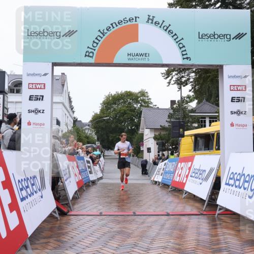 30.08.2026 - Blankeneser Heldenlauf Lena Gebhardt http://msf.ph/oto/10017688 30.08.2026 09:17:17 Ziel 3726 meine-sportfotos.de
