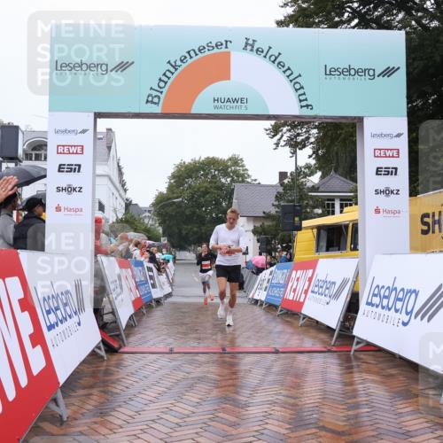 30.08.2026 - Blankeneser Heldenlauf Lena Gebhardt http://msf.ph/oto/10017723 30.08.2026 09:18:41 Ziel 3729, 3737 meine-sportfotos.de