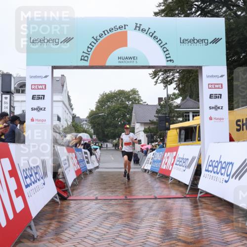 30.08.2026 - Blankeneser Heldenlauf Lena Gebhardt http://msf.ph/oto/10017741 30.08.2026 09:20:59 Ziel 3521 meine-sportfotos.de