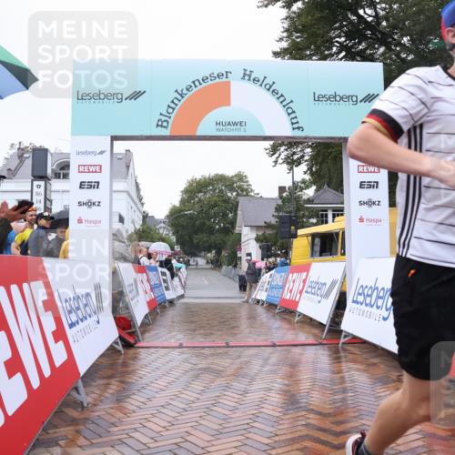 30.08.2026 - Blankeneser Heldenlauf Lena Gebhardt http://msf.ph/oto/10017752 30.08.2026 09:21:01 Ziel 3521 meine-sportfotos.de