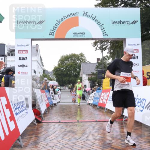 30.08.2026 - Blankeneser Heldenlauf Lena Gebhardt http://msf.ph/oto/10017795 30.08.2026 09:22:14 Ziel 3585, 3674, 3711 meine-sportfotos.de