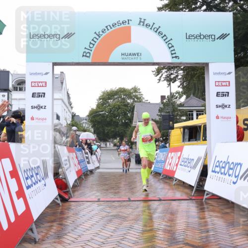 30.08.2026 - Blankeneser Heldenlauf Lena Gebhardt http://msf.ph/oto/10017797 30.08.2026 09:22:16 Ziel 3520, 3585, 3674, 3711 meine-sportfotos.de