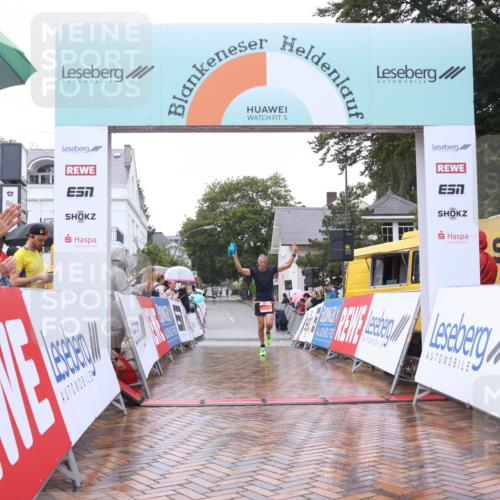 30.08.2026 - Blankeneser Heldenlauf Lena Gebhardt http://msf.ph/oto/10017819 30.08.2026 09:22:24 Ziel 3520, 3674, 3711, 3712 meine-sportfotos.de