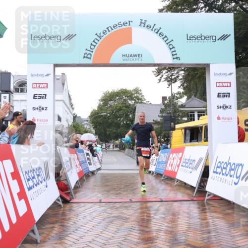 30.08.2026 - Blankeneser Heldenlauf Lena Gebhardt http://msf.ph/oto/10017822 30.08.2026 09:22:25 Ziel 3520, 3674, 3712 meine-sportfotos.de