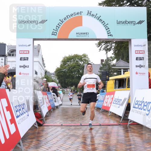 30.08.2026 - Blankeneser Heldenlauf Lena Gebhardt http://msf.ph/oto/10017848 30.08.2026 09:22:47 Ziel 3509, 3525, 3609, 3666 meine-sportfotos.de
