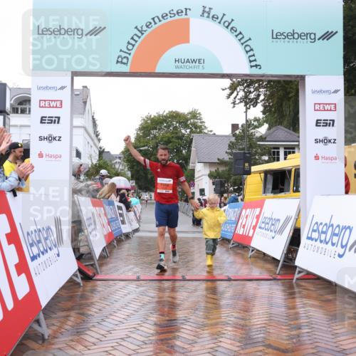 30.08.2026 - Blankeneser Heldenlauf Lena Gebhardt http://msf.ph/oto/10017890 30.08.2026 09:23:26 Ziel 3694 meine-sportfotos.de