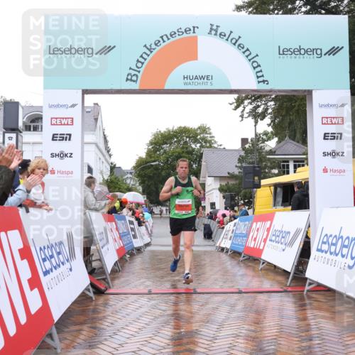 30.08.2026 - Blankeneser Heldenlauf Lena Gebhardt http://msf.ph/oto/10017931 30.08.2026 09:23:53 Ziel 3699, 3710 meine-sportfotos.de