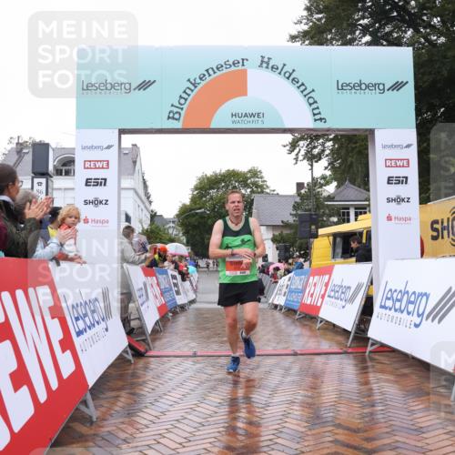 30.08.2026 - Blankeneser Heldenlauf Lena Gebhardt http://msf.ph/oto/10017933 30.08.2026 09:23:54 Ziel 3699, 3710 meine-sportfotos.de