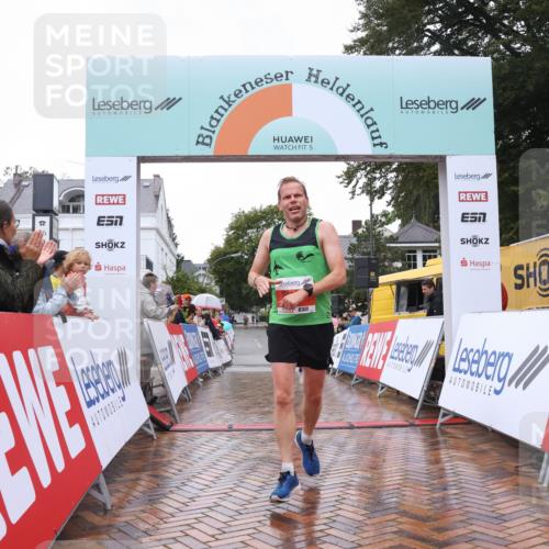 30.08.2026 - Blankeneser Heldenlauf Lena Gebhardt http://msf.ph/oto/10017936 30.08.2026 09:23:54 Ziel 3699, 3710 meine-sportfotos.de