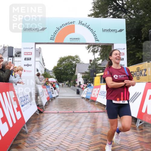 30.08.2026 - Blankeneser Heldenlauf Lena Gebhardt http://msf.ph/oto/10017941 30.08.2026 09:23:56 Ziel 3699, 3710 meine-sportfotos.de
