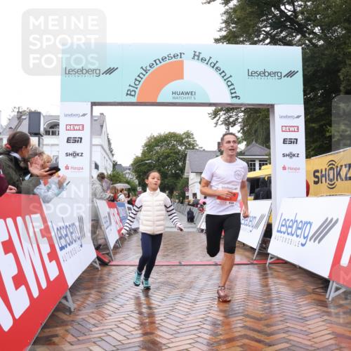 30.08.2026 - Blankeneser Heldenlauf Lena Gebhardt http://msf.ph/oto/10017974 30.08.2026 09:24:39 Ziel 3575, 3642 meine-sportfotos.de
