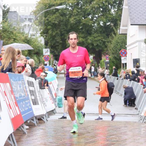 30.08.2026 - Blankeneser Heldenlauf Lena Gebhardt http://msf.ph/oto/10017988 30.08.2026 09:24:47 Ziel 3642, 3683 meine-sportfotos.de