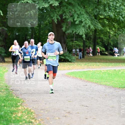 30.08.2026 - Blankeneser Heldenlauf Dr. Thomas Lammeyer http://msf.ph/oto/10018009 30.08.2026 10:07:42 Laufen 2011, 5625 meine-sportfotos.de