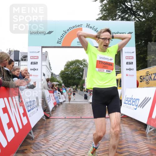 30.08.2026 - Blankeneser Heldenlauf Lena Gebhardt http://msf.ph/oto/10018010 30.08.2026 09:25:05 Ziel 3565, 3587 meine-sportfotos.de