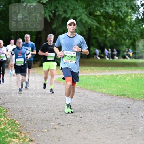 30.08.2026 - Blankeneser Heldenlauf Dr. Thomas Lammeyer http://msf.ph/oto/10018024 30.08.2026 10:07:43 Laufen 5625 meine-sportfotos.de