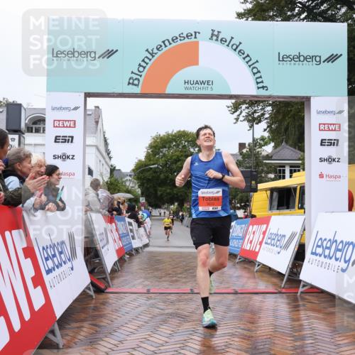 30.08.2026 - Blankeneser Heldenlauf Lena Gebhardt http://msf.ph/oto/10018059 30.08.2026 09:26:00 Ziel 3571, 3633 meine-sportfotos.de