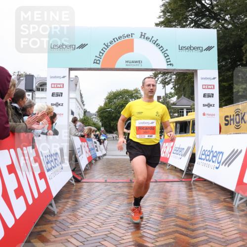30.08.2026 - Blankeneser Heldenlauf Lena Gebhardt http://msf.ph/oto/10018071 30.08.2026 09:26:08 Ziel 3667, 3698 meine-sportfotos.de