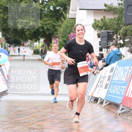 30.08.2026 - Blankeneser Heldenlauf Lena Gebhardt http://msf.ph/oto/10018080 30.08.2026 09:26:27 Ziel 3641, 3645 meine-sportfotos.de