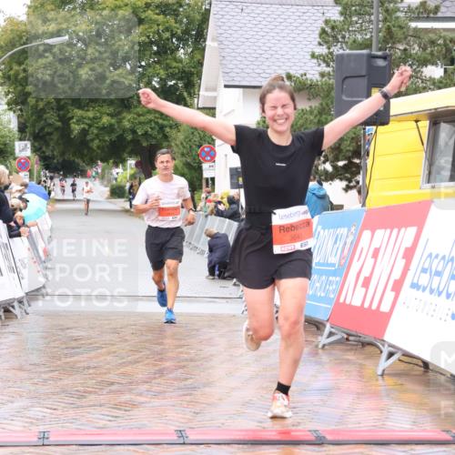 30.08.2026 - Blankeneser Heldenlauf Lena Gebhardt http://msf.ph/oto/10018082 30.08.2026 09:26:27 Ziel 3641, 3645 meine-sportfotos.de