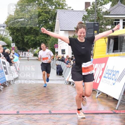 30.08.2026 - Blankeneser Heldenlauf Lena Gebhardt http://msf.ph/oto/10018084 30.08.2026 09:26:28 Ziel 3641, 3645 meine-sportfotos.de