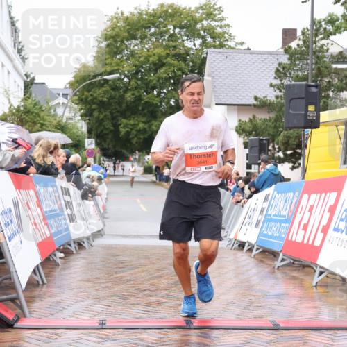 30.08.2026 - Blankeneser Heldenlauf Lena Gebhardt http://msf.ph/oto/10018095 30.08.2026 09:26:30 Ziel 3641, 3645 meine-sportfotos.de