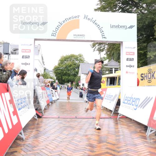 30.08.2026 - Blankeneser Heldenlauf Lena Gebhardt http://msf.ph/oto/10018134 30.08.2026 09:27:16 Ziel 3592, 3675 meine-sportfotos.de