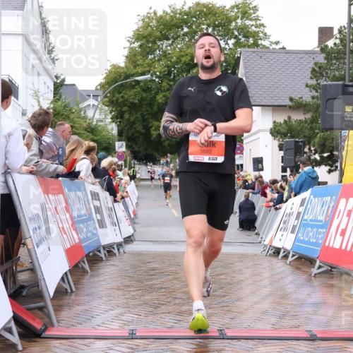 30.08.2026 - Blankeneser Heldenlauf Lena Gebhardt http://msf.ph/oto/10018224 30.08.2026 09:28:24 Ziel 1380, 3581, 3638, 3682 meine-sportfotos.de