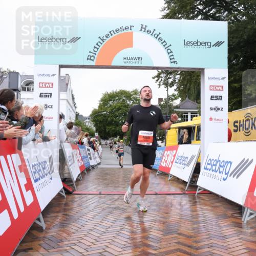 30.08.2026 - Blankeneser Heldenlauf Lena Gebhardt http://msf.ph/oto/10018226 30.08.2026 09:28:25 Ziel 1380, 3581, 3638, 3682 meine-sportfotos.de