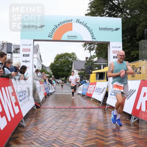 30.08.2026 - Blankeneser Heldenlauf Lena Gebhardt http://msf.ph/oto/10018294 30.08.2026 09:28:49 Ziel 3560, 3669, 3684, 3708, 3719 meine-sportfotos.de