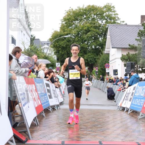 30.08.2026 - Blankeneser Heldenlauf Lena Gebhardt http://msf.ph/oto/10018309 30.08.2026 09:28:54 Ziel 1612, 3560, 3669 meine-sportfotos.de