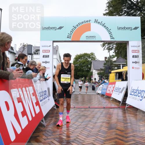 30.08.2026 - Blankeneser Heldenlauf Lena Gebhardt http://msf.ph/oto/10018314 30.08.2026 09:28:57 Ziel 1612, 3514, 3515, 3669 meine-sportfotos.de