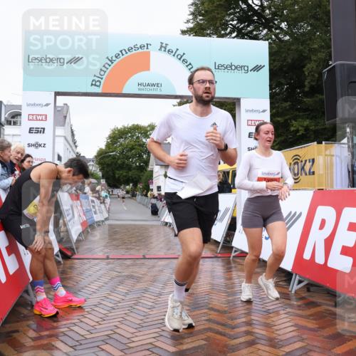 30.08.2026 - Blankeneser Heldenlauf Lena Gebhardt http://msf.ph/oto/10018322 30.08.2026 09:29:02 Ziel 1612, 3514, 3515 meine-sportfotos.de