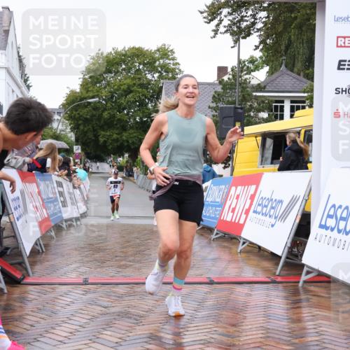 30.08.2026 - Blankeneser Heldenlauf Lena Gebhardt http://msf.ph/oto/10018329 30.08.2026 09:29:14 Ziel 1347, 3656, 3735 meine-sportfotos.de