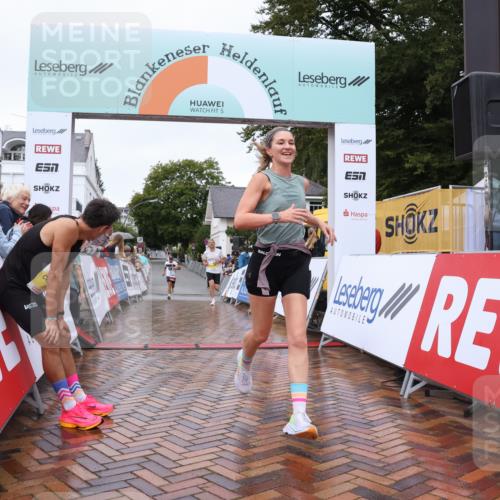 30.08.2026 - Blankeneser Heldenlauf Lena Gebhardt http://msf.ph/oto/10018331 30.08.2026 09:29:14 Ziel 1347, 3656, 3735 meine-sportfotos.de