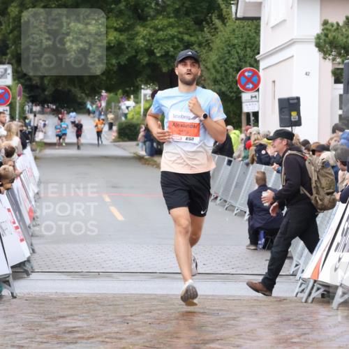 30.08.2026 - Blankeneser Heldenlauf Lena Gebhardt http://msf.ph/oto/10018354 30.08.2026 09:29:54 Ziel 3558, 3671 meine-sportfotos.de