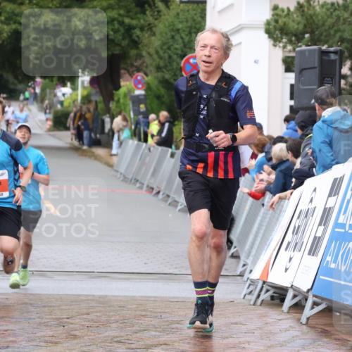 30.08.2026 - Blankeneser Heldenlauf Lena Gebhardt http://msf.ph/oto/10018376 30.08.2026 09:30:21 Ziel 1362, 3533, 3606 meine-sportfotos.de