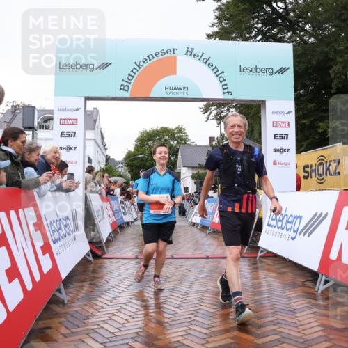 30.08.2026 - Blankeneser Heldenlauf Lena Gebhardt http://msf.ph/oto/10018388 30.08.2026 09:30:25 Ziel 3533, 3577, 3606 meine-sportfotos.de