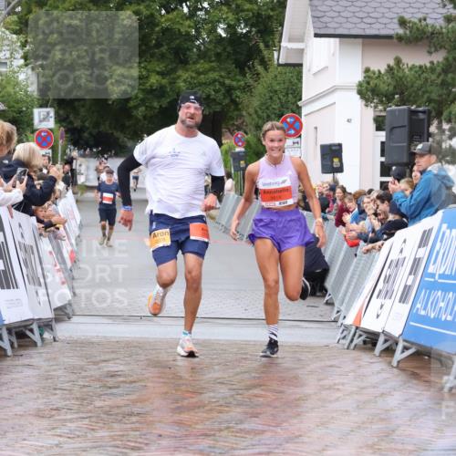 30.08.2026 - Blankeneser Heldenlauf Lena Gebhardt http://msf.ph/oto/10018416 30.08.2026 09:30:49 Ziel 3518, 3628, 3657, 3730 meine-sportfotos.de