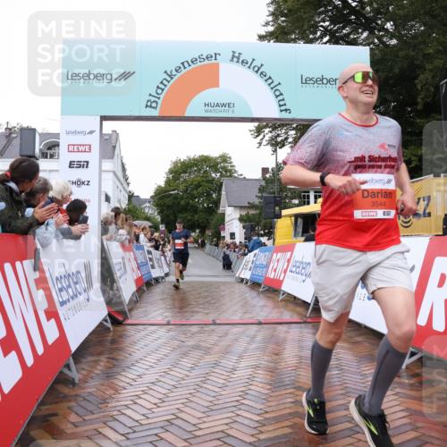 30.08.2026 - Blankeneser Heldenlauf Lena Gebhardt http://msf.ph/oto/10018444 30.08.2026 09:30:58 Ziel 3518, 3544, 3610, 3730 meine-sportfotos.de
