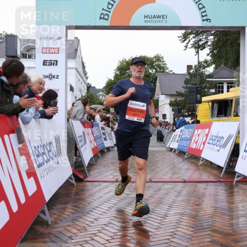 30.08.2026 - Blankeneser Heldenlauf Lena Gebhardt http://msf.ph/oto/10018451 30.08.2026 09:31:00 Ziel 3544, 3610, 3612 meine-sportfotos.de