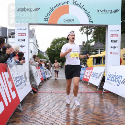 30.08.2026 - Blankeneser Heldenlauf Lena Gebhardt http://msf.ph/oto/10018469 30.08.2026 09:31:16 Ziel 1801, 3508, 3632 meine-sportfotos.de