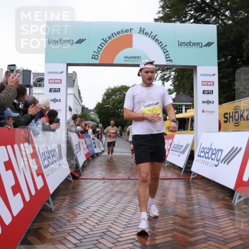 30.08.2026 - Blankeneser Heldenlauf Lena Gebhardt http://msf.ph/oto/10018472 30.08.2026 09:31:17 Ziel 1801, 3508, 3632 meine-sportfotos.de