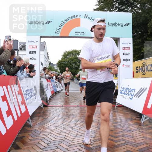 30.08.2026 - Blankeneser Heldenlauf Lena Gebhardt http://msf.ph/oto/10018473 30.08.2026 09:31:17 Ziel 1801, 3508, 3632 meine-sportfotos.de